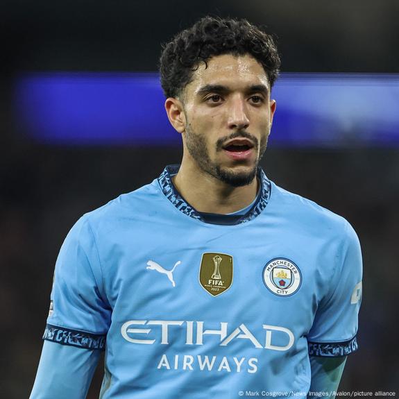 وخطف عمر مرموش الأضواء في مباراة السيتي أمس