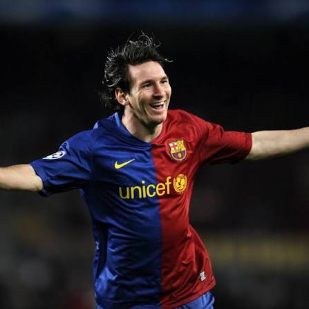 ليونيل ميسي… الموهبة التي غيرت وجه كرة القدم إلى الأبد