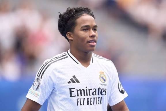 ويتحرك ليون لضم موهبة ريال مدريد البرازيلي أندريك