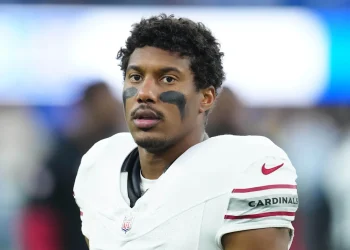 Arizona Cardinals Vet WR Carted Off With Gut-Wrenching Leg Injury