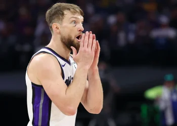 Golden State Warriors v Sacramento Kings - Play-In Tournament