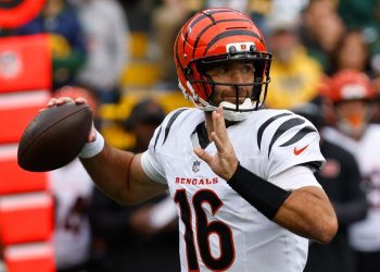 Bengals' Joe Flacco 'good' but still questionable vs. Bears