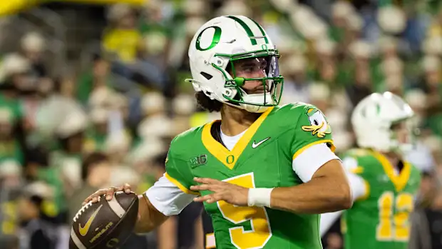 oregon ducks marcus mariota quarterback heisman trophy dan lanning nfl college football dante moore justin herbert gabriel 