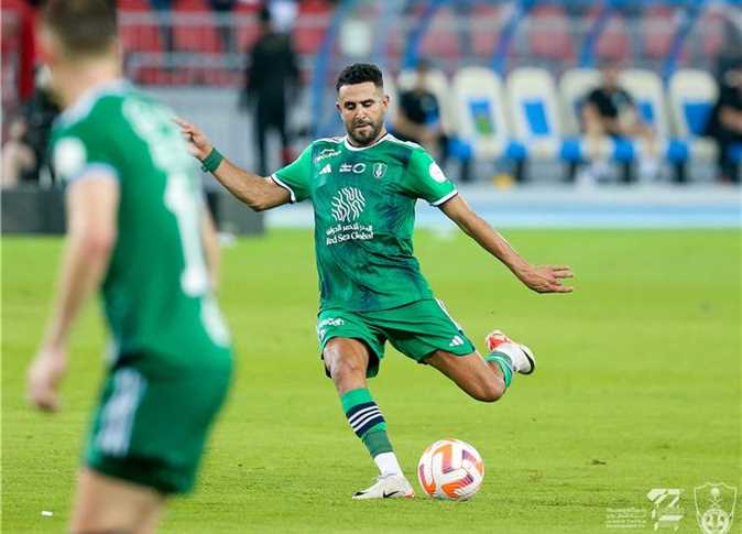 موعد مباراة الأهلي والقادسية 2026 والقنوات الناقلة.. صراع شرس على المركز الرابع