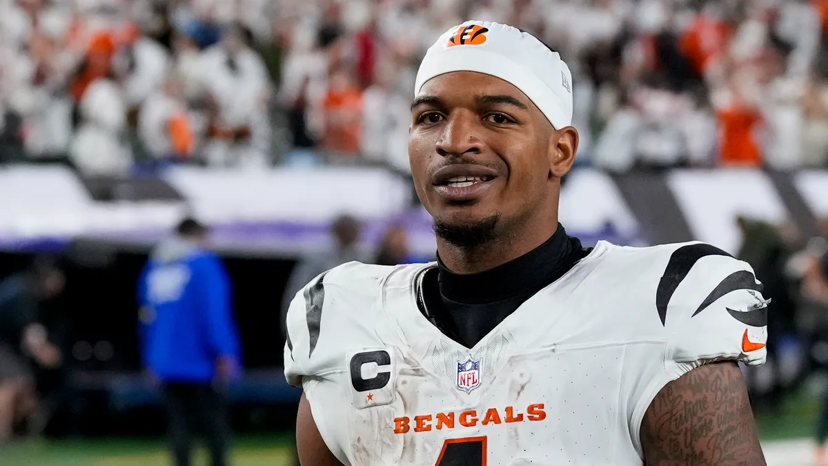 Steelers' Jalen Ramsey ejected for punching Bengals' Ja'Marr Chase