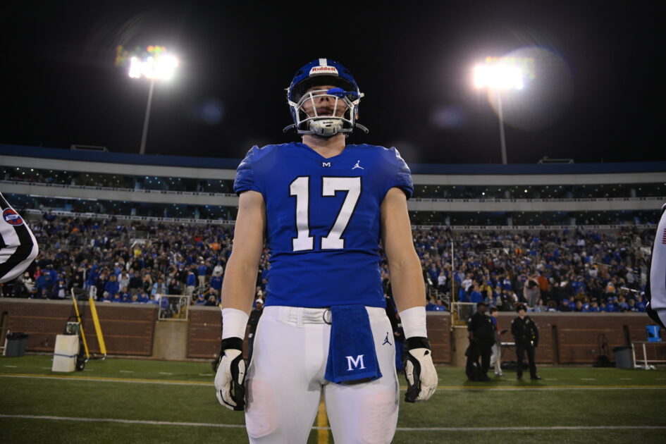 Football playoff brackets set for 2025 series