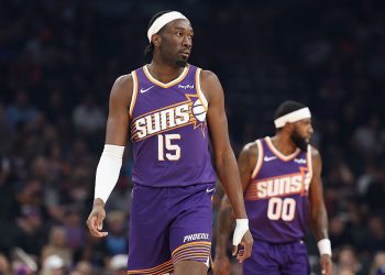 Mark Williams #15 of the Phoenix Suns...