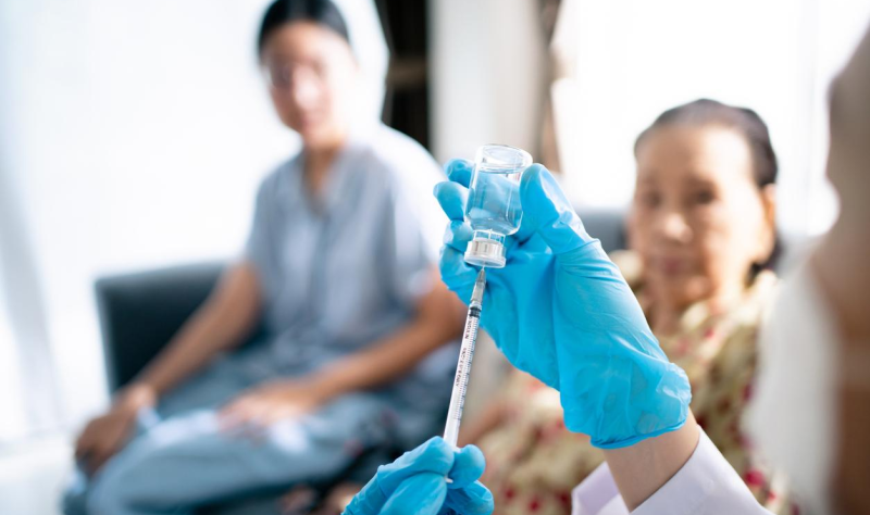 Analyses: High-dose flu vaccine better protects against hospitalization, infection than standard-dose