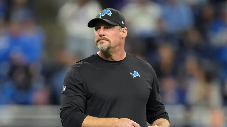 Dan Campbell Riq Woolen