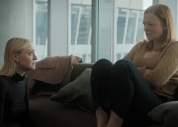 Sarah Snook And Dakota Fanning On 'All Her Fault'