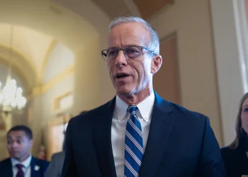 Senate holds rare Saturday session aimed at ending government shutdown, will reconvene Sunday