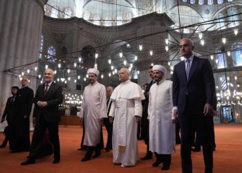 Pope Leo removes shoes but does not appear to pray in first mosque visit