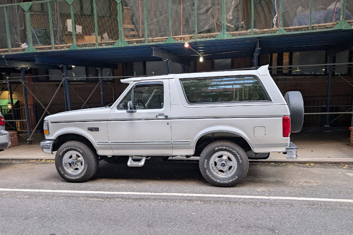 Cuomo's White Ford Bronco Got a Parking Ticket