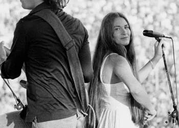 Grateful Dead Singer Donna Jean Godchaux Dead at 78