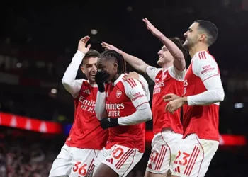 أرسنال يهزم بايرن ميونخ بثلاثية ويواصل التألق في دوري أبطال أوروبا