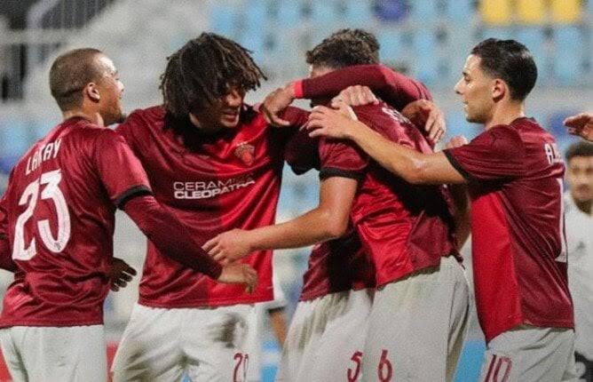 قمة الإثارة في الدوري المصري.. سيراميكا يحافظ على الصدارة والمنافسة على أشدها