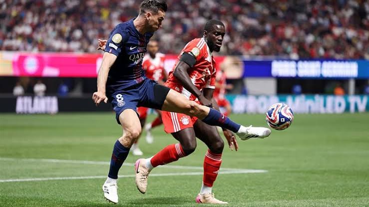 ويواجه باريس سان جيرمان بايرن ميونخ في قمة المجموعة الرابعة لدوري أبطال أوروبا