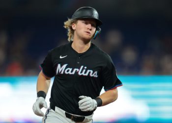 Giants Acquire Joey Wiemer, Designate Andrew Knizner