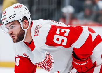 RECAP: Red Wings fall short on the road to Devils, 4-3