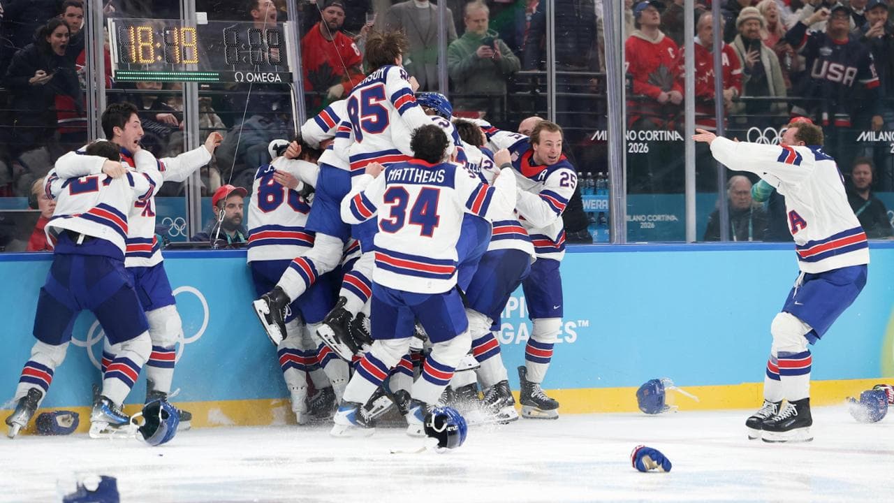 Gli Stati Uniti festeggiano la rete di Hughes