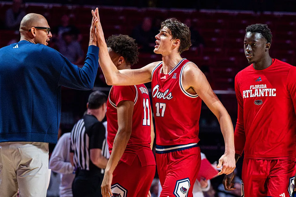 North Texas Mean Green vs. Florida Atlantic Owls prediction, pick for NCAAM on Sunday 2/22/26