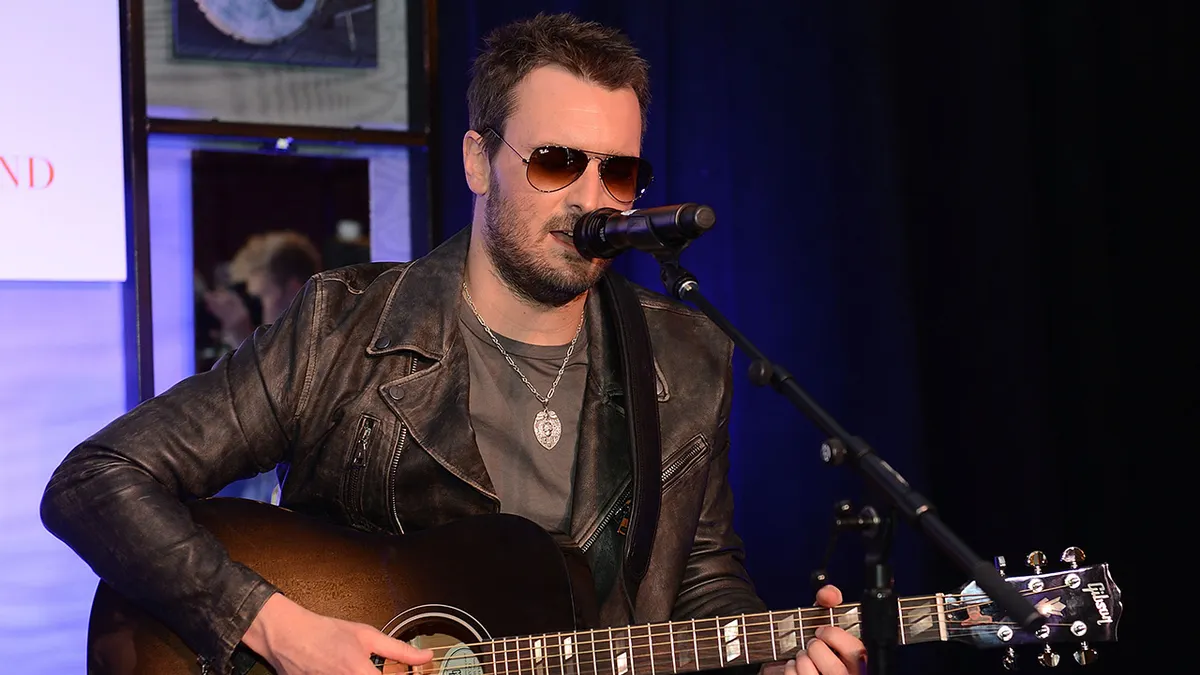 Eric Church singing