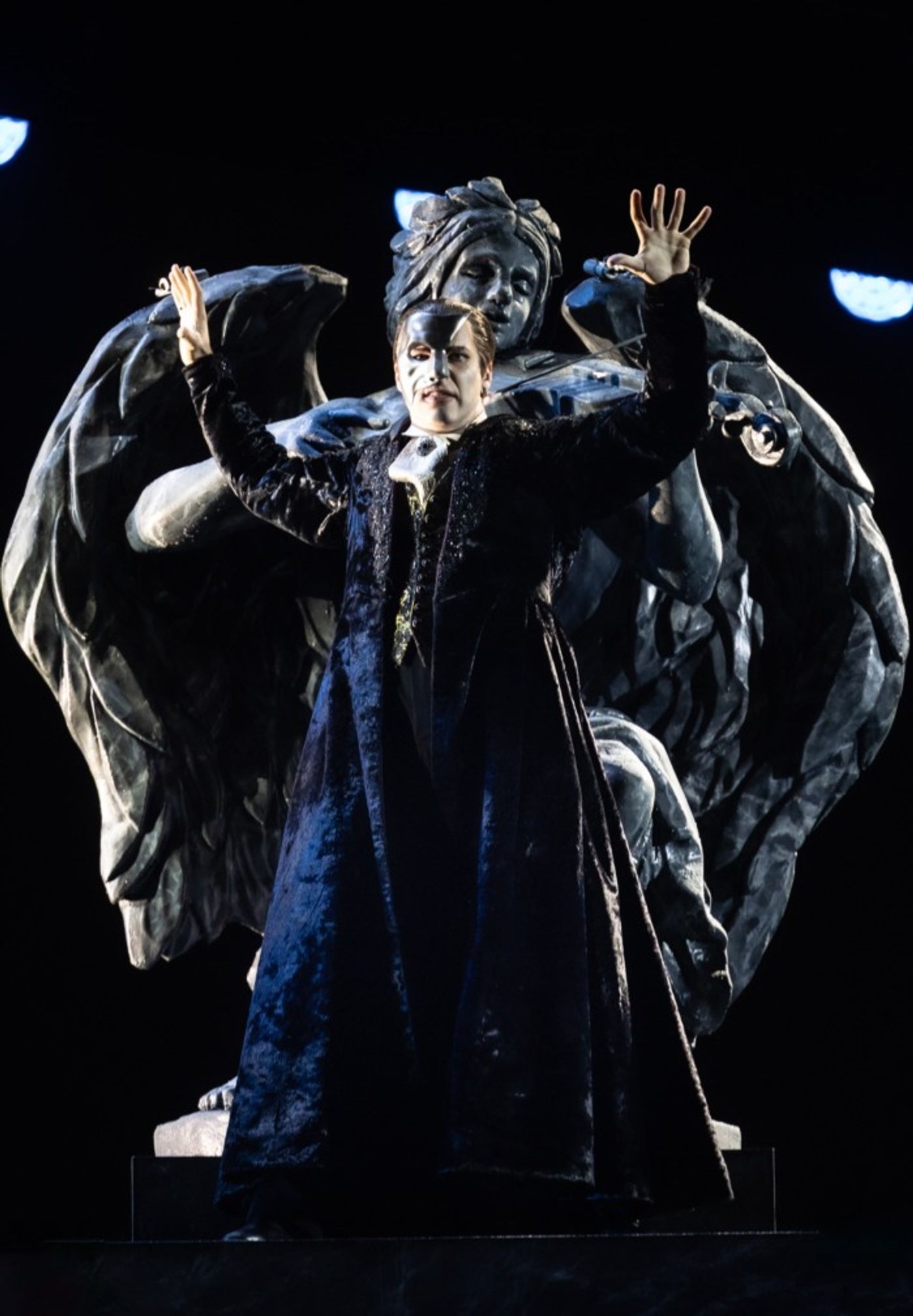 Photos: Massive PHANTOM Opens Outdoors on the Sydney Harbour  Image