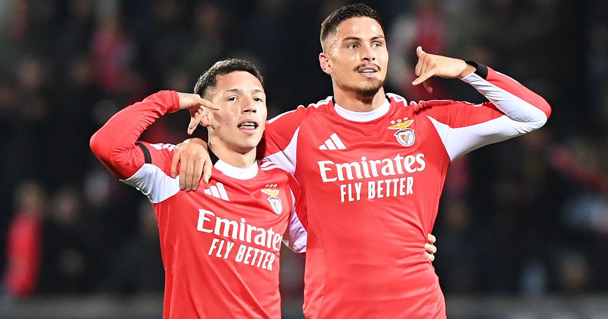 Regresso de peso e dúvidas no ataque: o onze provável do Benfica